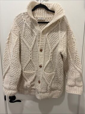 vintage 1990s Venicia Imports 100% wool cable knit cardigan sweater